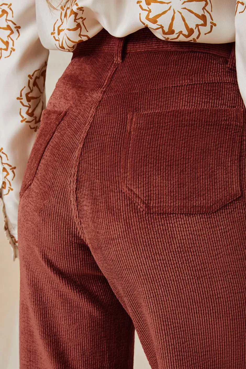 Soi Paris Pantalon Idéaliste en velours Châtaigne IMPRIMÉS Shop